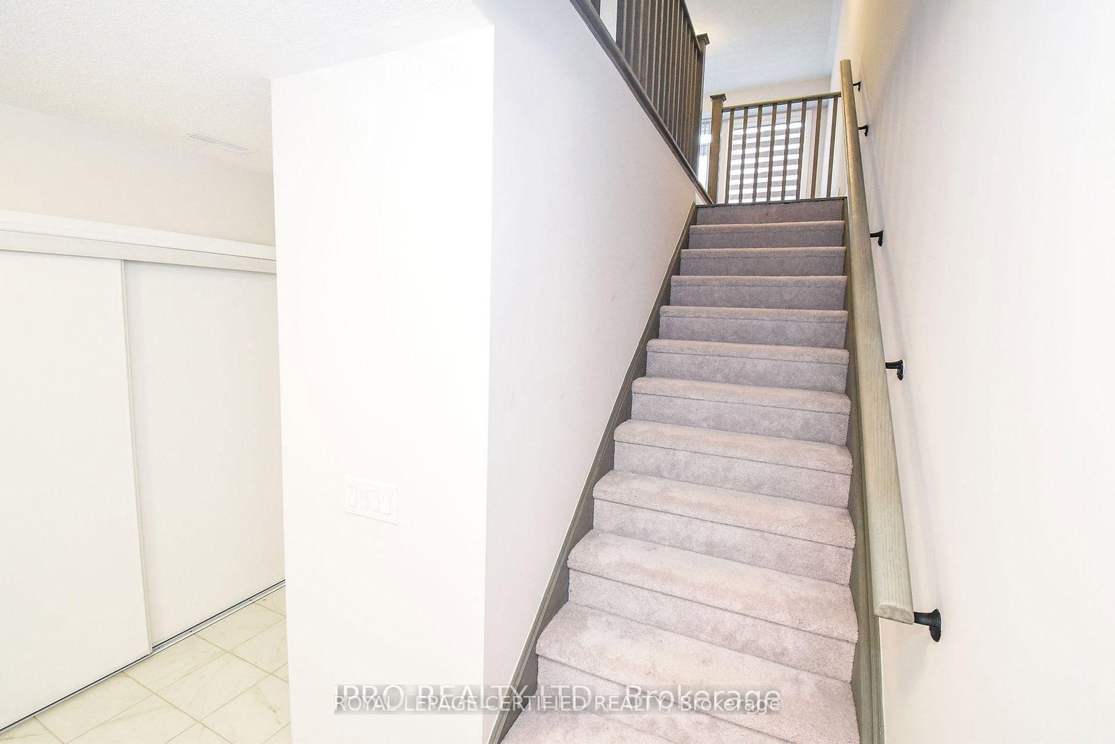 585 Colborne Street E, Unit 404 - Photo 8