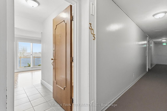 305 - 87 St George Street
