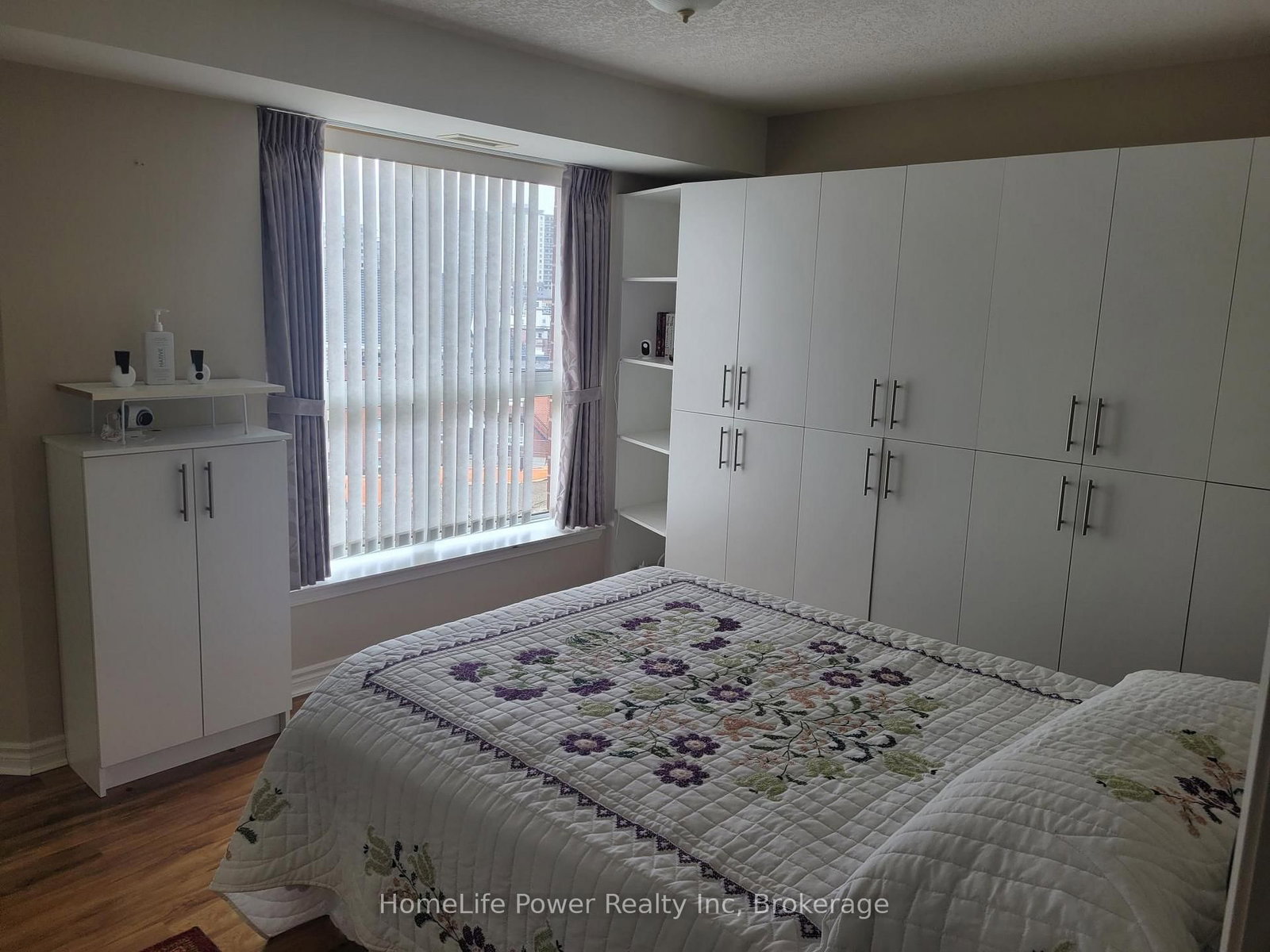 20 ST GEORGE Street, Unit 409 - Photo 25