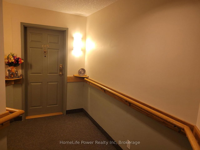 409 - 20 ST GEORGE Street