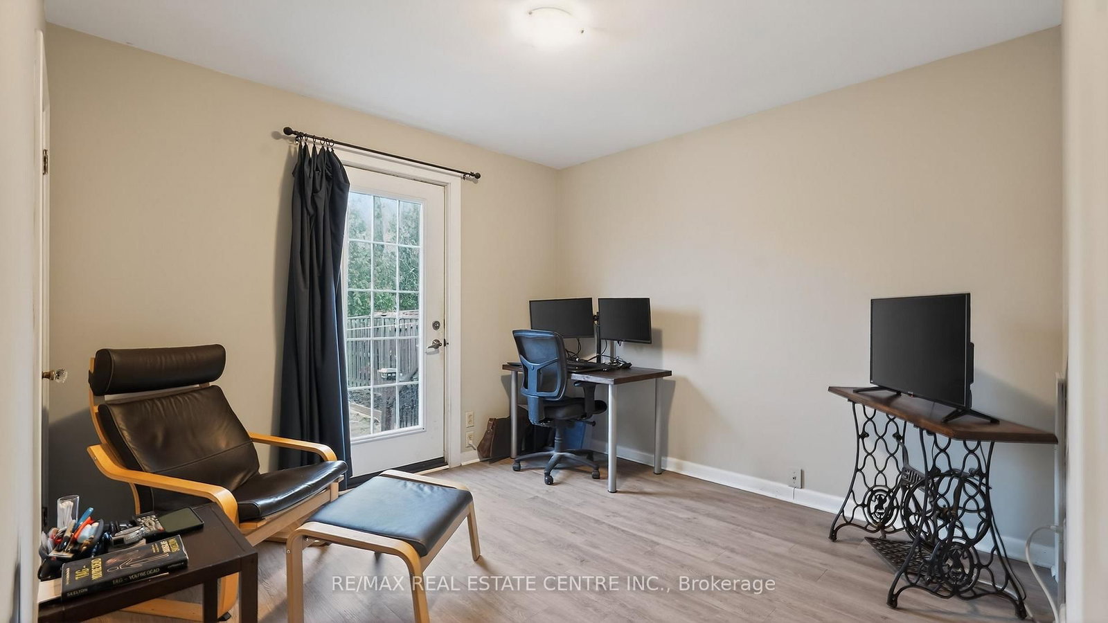 Detached House for sale at 342 East 17th Street, Hamilton, Ontario, L9A 4M8 - Hill Park - MLS: X13004340