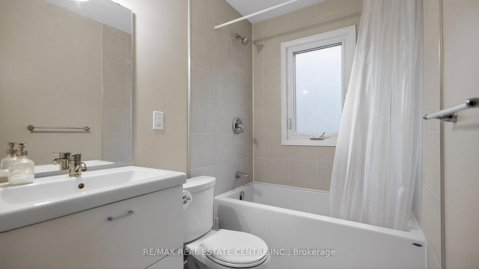 Detached House for sale at 342 East 17th Street, Hamilton, Ontario, L9A 4M8 - Hill Park - MLS: X13004340