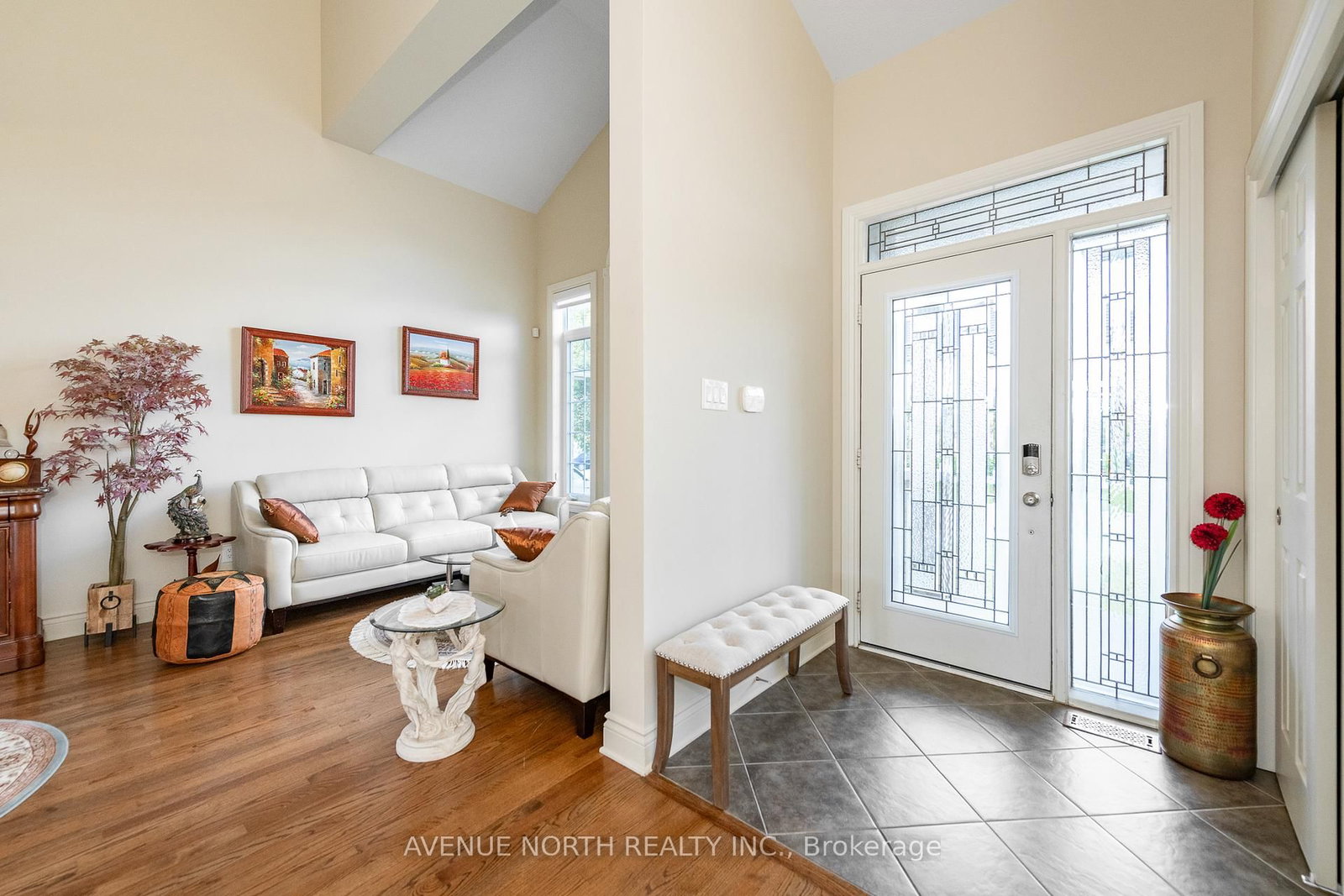 184 Felicity Crescent • Ottawa, ON photo 4