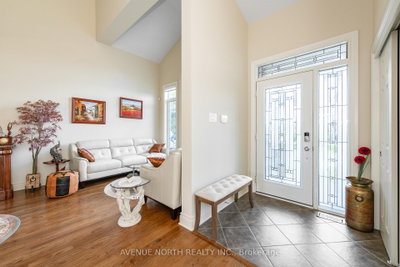 184 Felicity Crescent • Ottawa, ON photo 4
