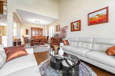 184 Felicity Crescent • Ottawa, ON photo 6