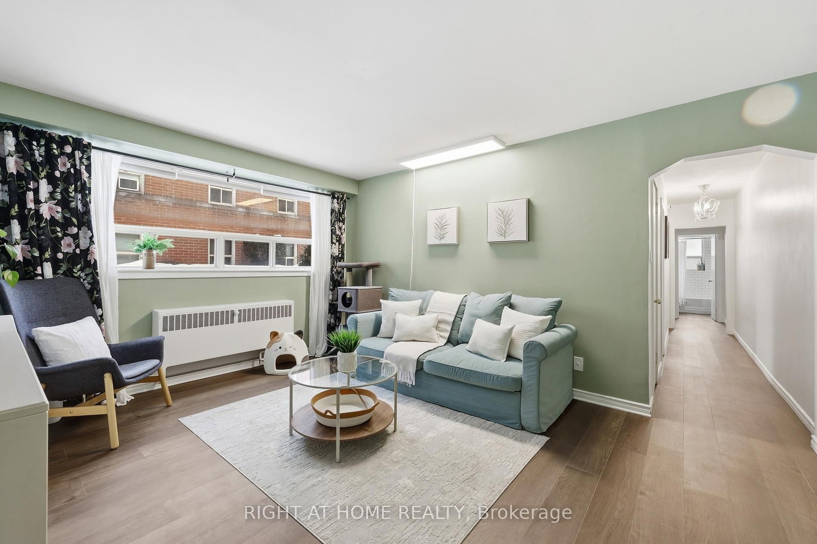 223 MacNab Street S, Unit 11 - Photo 6