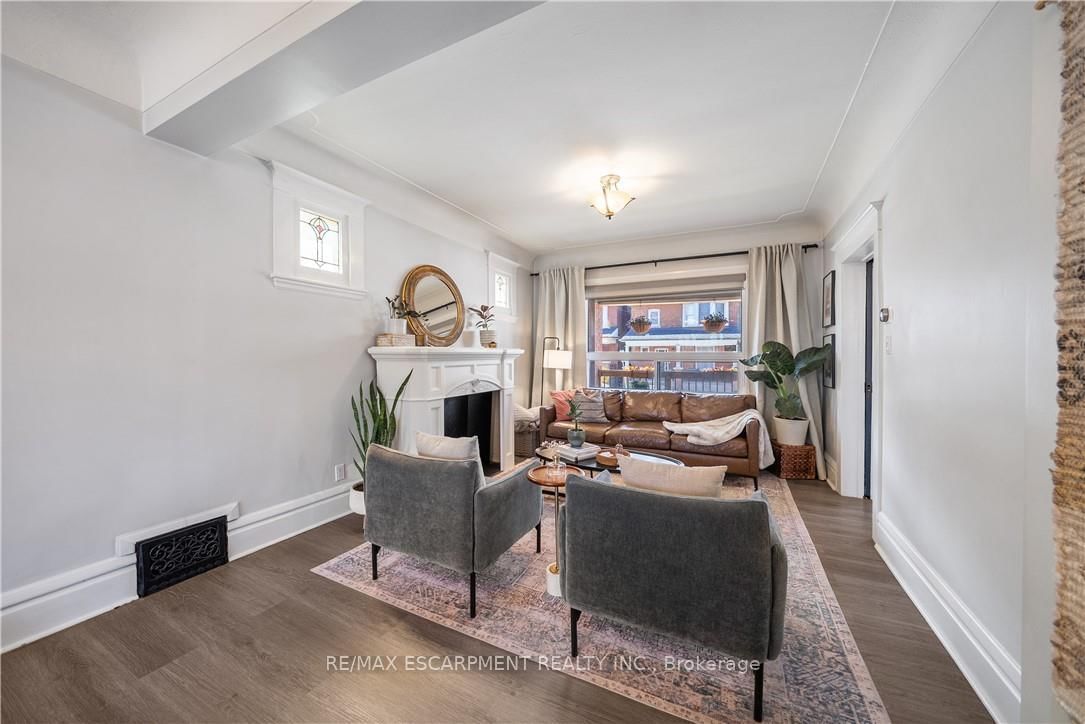 Detached House for sale at 30 Lottridge Street, Hamilton, Ontario, L8L 6T5 - Stipley - MLS: X13004488