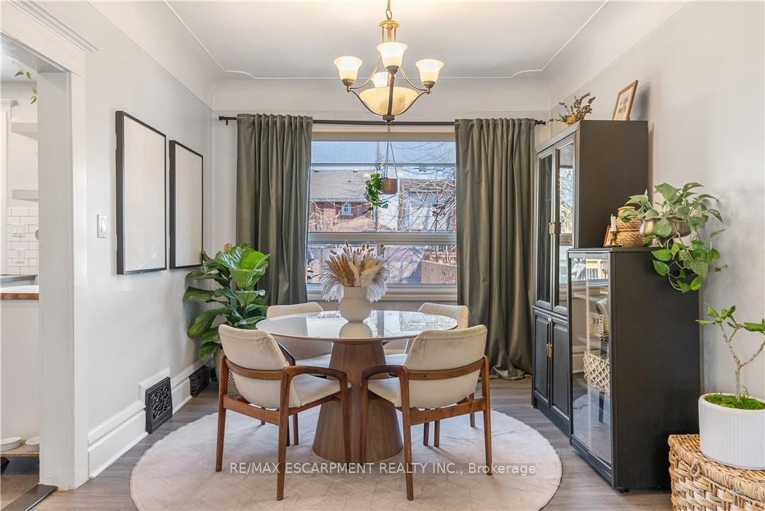 Detached House for sale at 30 Lottridge Street, Hamilton, Ontario, L8L 6T5 - Stipley - MLS: X13004488