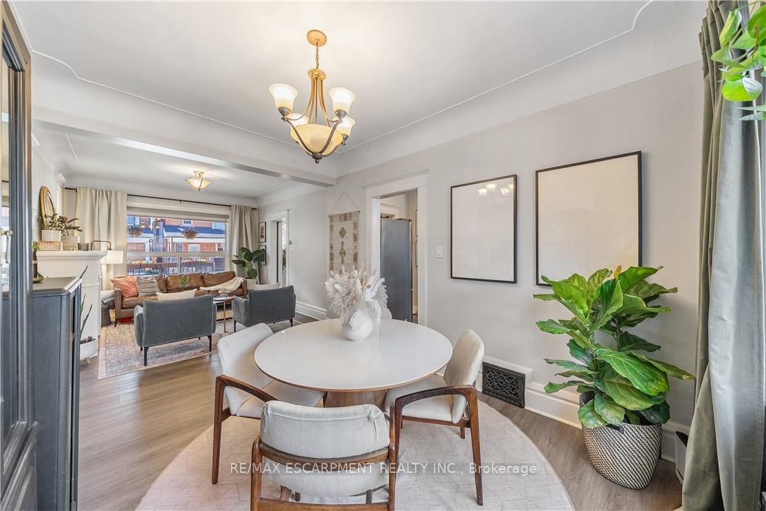 Detached House for sale at 30 Lottridge Street, Hamilton, Ontario, L8L 6T5 - Stipley - MLS: X13004488