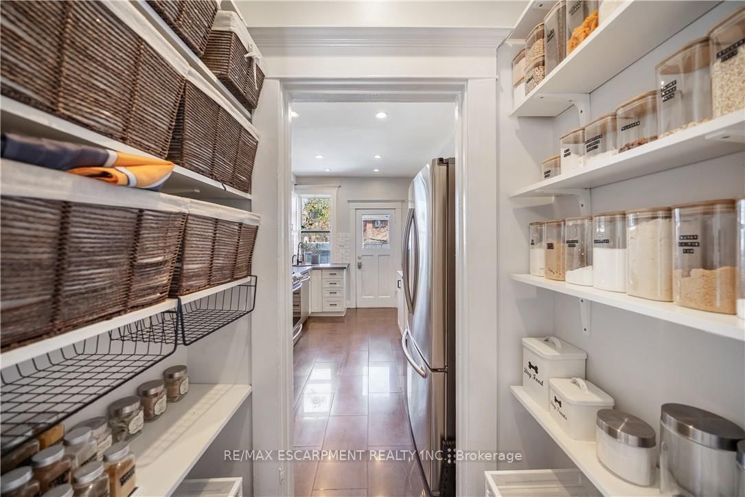 Detached House for sale at 30 Lottridge Street, Hamilton, Ontario, L8L 6T5 - Stipley - MLS: X13004488