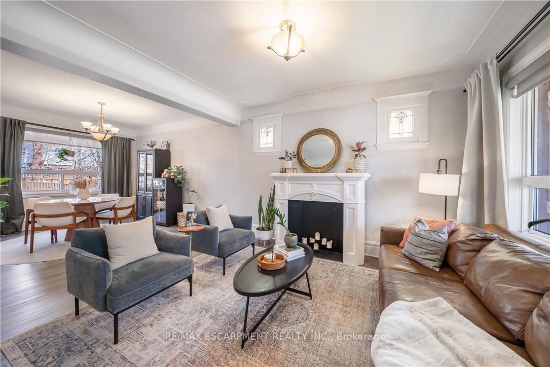 Detached House for sale at 30 Lottridge Street, Hamilton, Ontario, L8L 6T5 - Stipley - MLS: X13004488