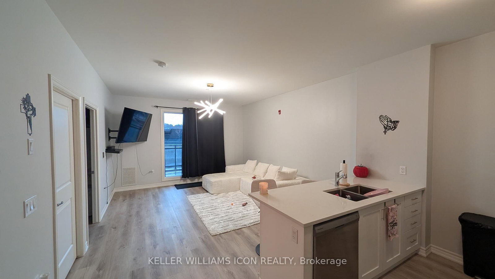 1350 Hemlock Road, Unit 112 - Photo 3