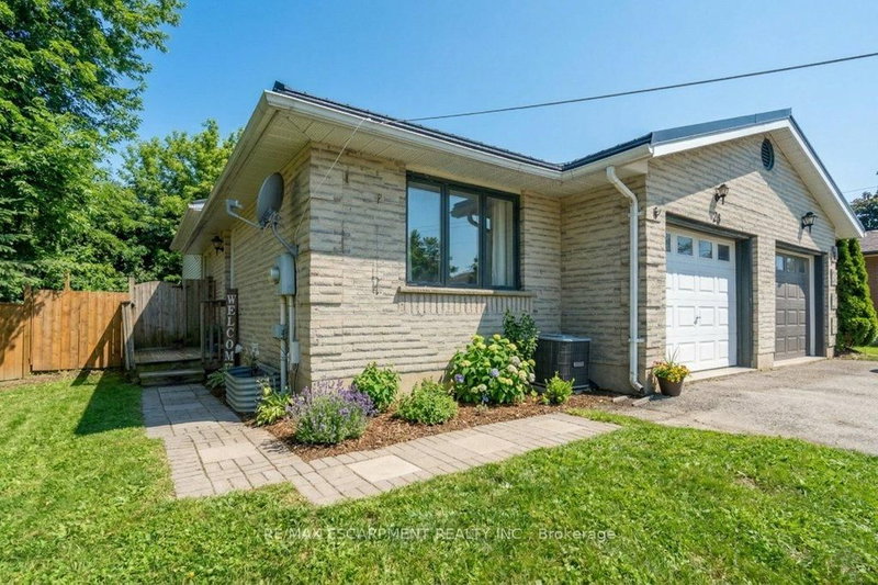 28 Kathleen St, Brant, N3L 3X8 | Image 2