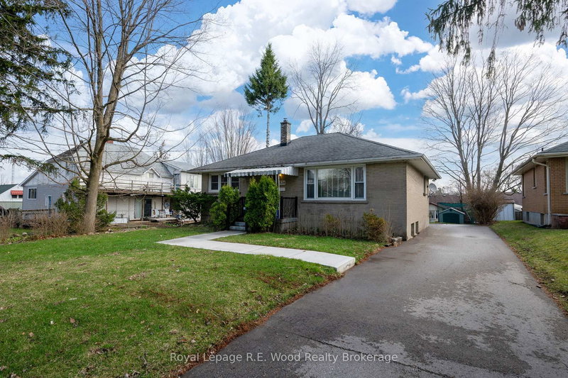 home for sale on 526 Huron Street