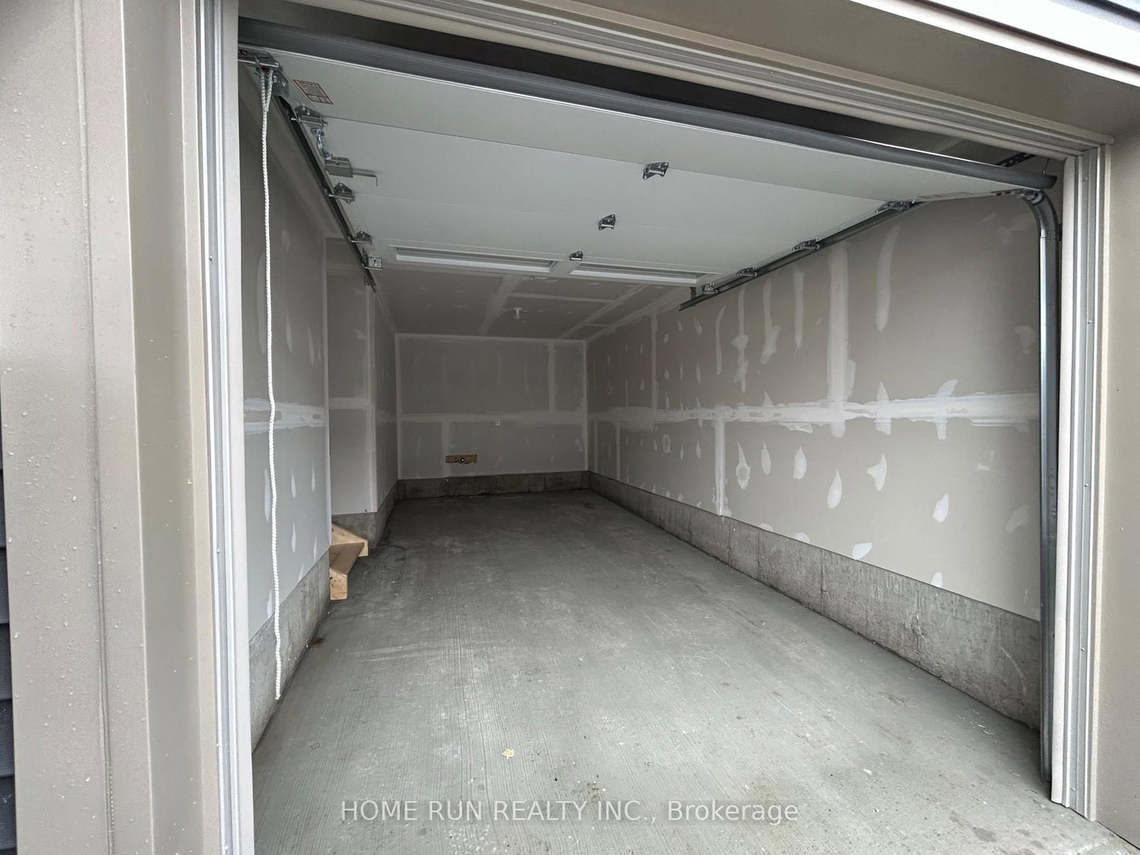 378 BANKSIDE Way - Photo 2