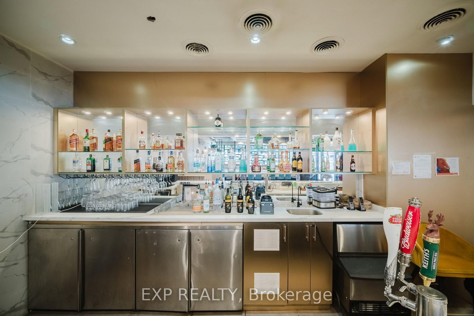 135 King Street E - Photo 15