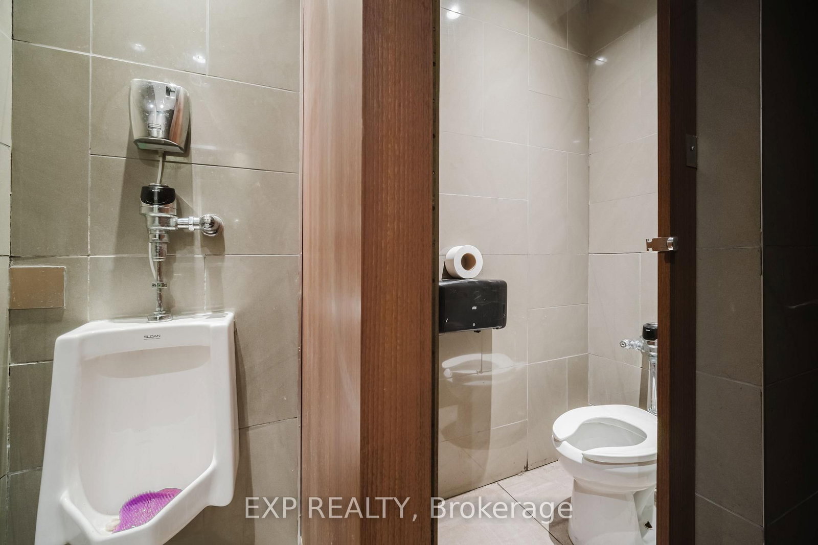 135 King Street E - Photo 26