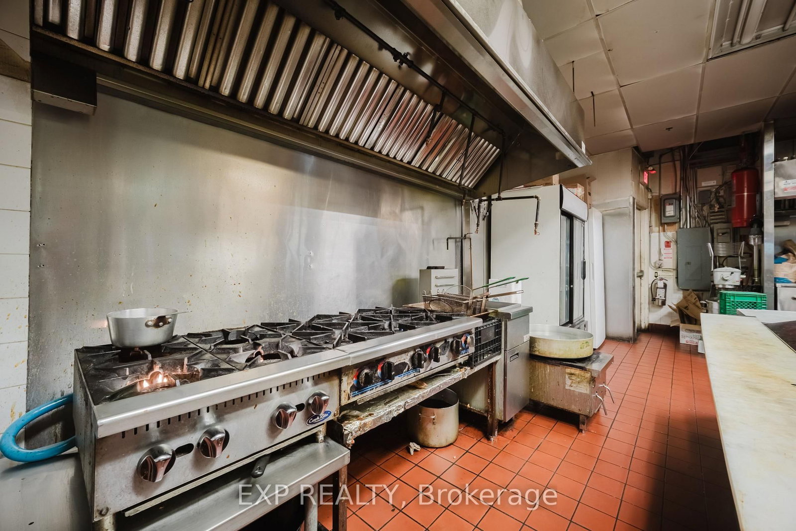 135 King Street E - Photo 37