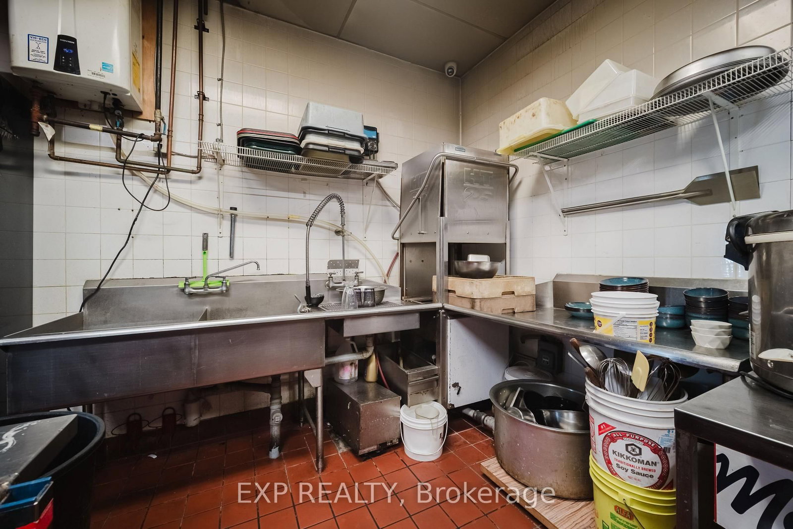 135 King Street E - Photo 42