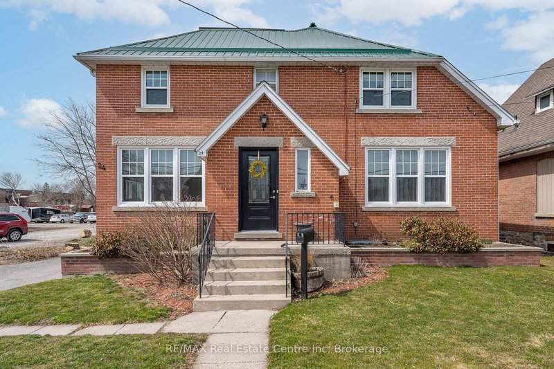 24 Lindsay St, Kawartha Lakes, Ontario