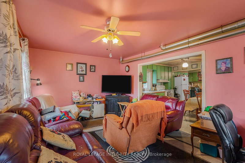 259 Bishop St N, North Glengarry, K0C 1A0 | Image 2