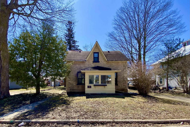 home for sale on 656 Market Street