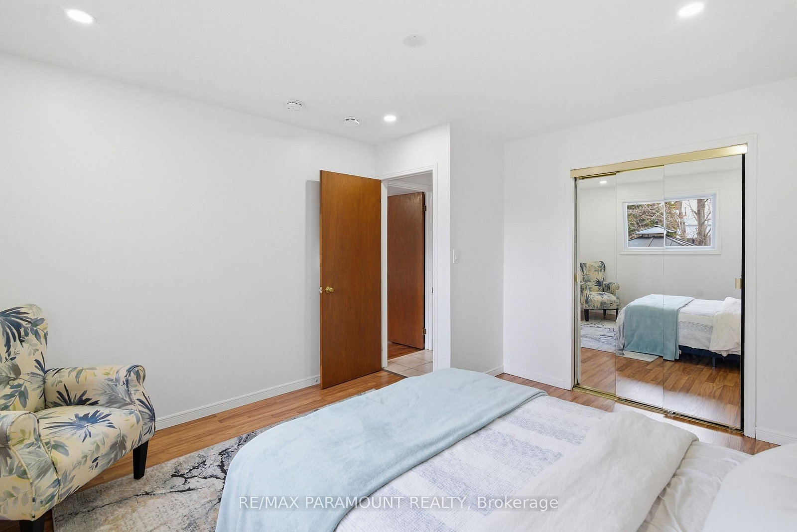 Detached House for sale at 1262 Upper Gage Avenue, Hamilton, Ontario, L8W 1E4 - Randall - MLS: X13004802