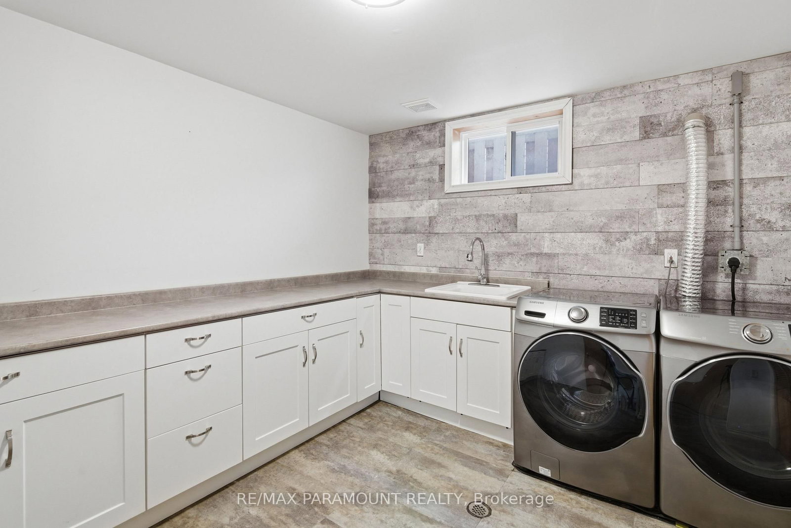 Detached House for sale at 1262 Upper Gage Avenue, Hamilton, Ontario, L8W 1E4 - Randall - MLS: X13004802