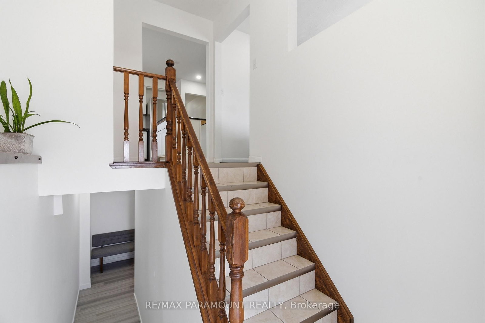 Detached House for sale at 1262 Upper Gage Avenue, Hamilton, Ontario, L8W 1E4 - Randall - MLS: X13004802