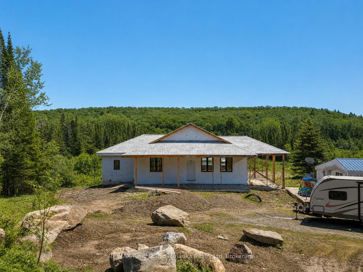 556 Highway 518 W • Perry, ON photo 6