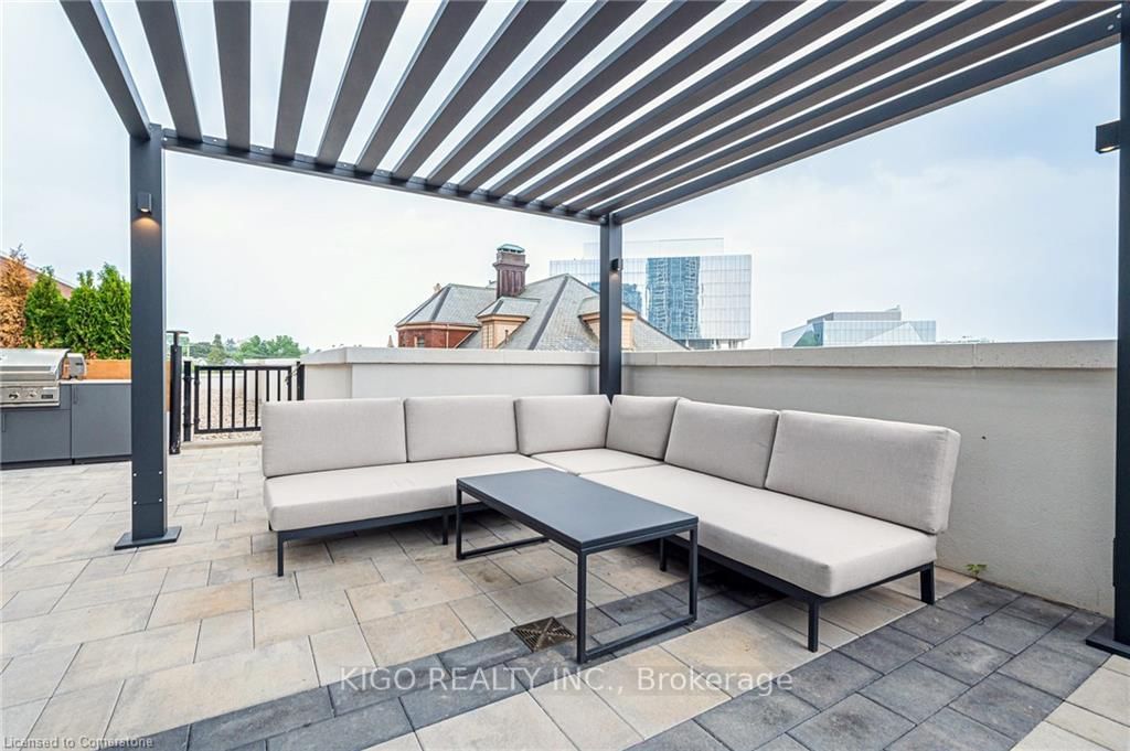 25 Wellington Street S, Unit 1401 - Photo 32