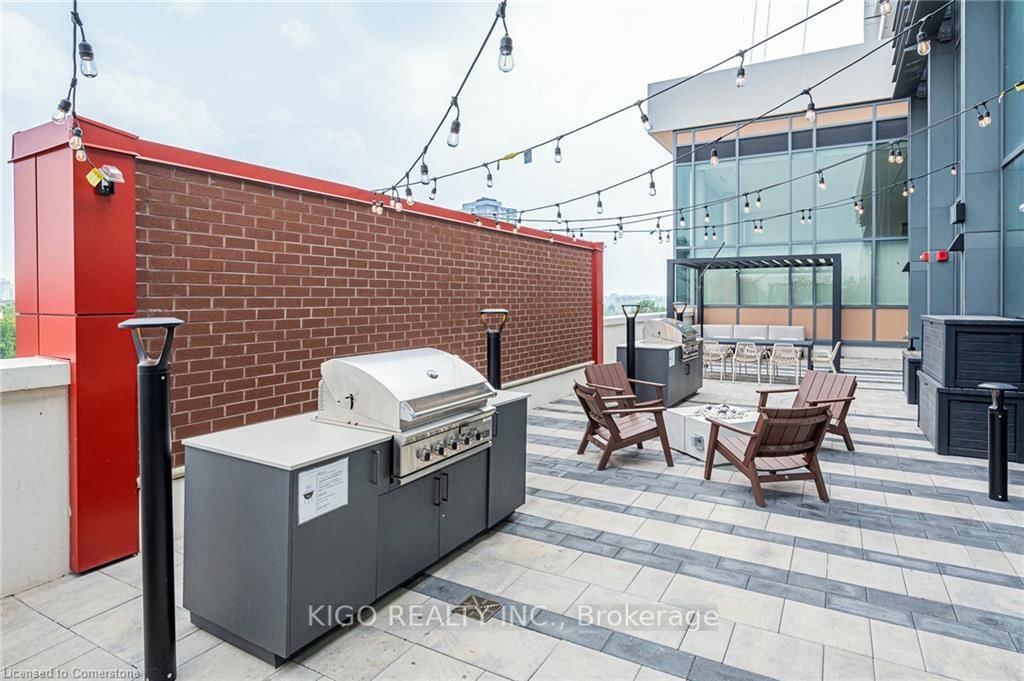 25 Wellington Street S, Unit 1401 - Photo 33