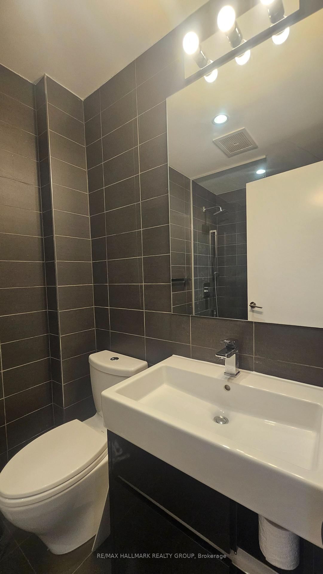 199 Slater Street - Photo 11