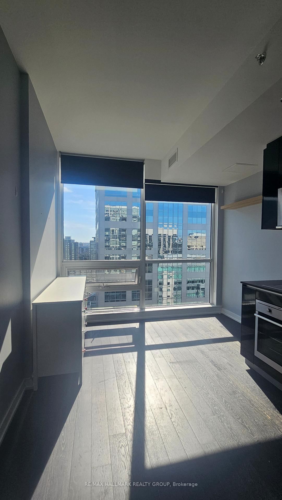 199 Slater Street - Photo 3