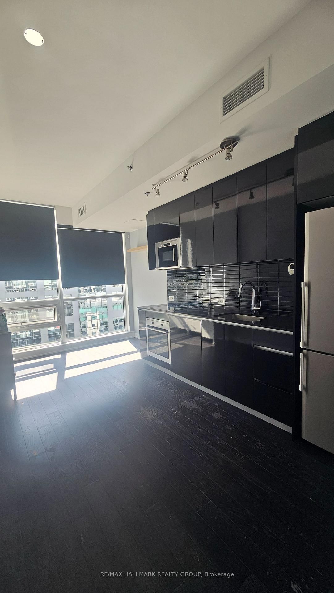 199 Slater Street - Photo 6