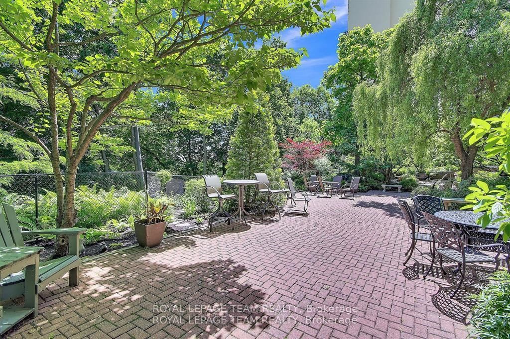 131 Wurtemburg Street, Unit 1104 - Photo 37