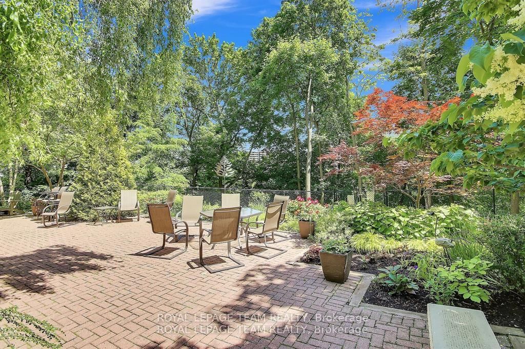 131 Wurtemburg Street, Unit 1104 - Photo 39