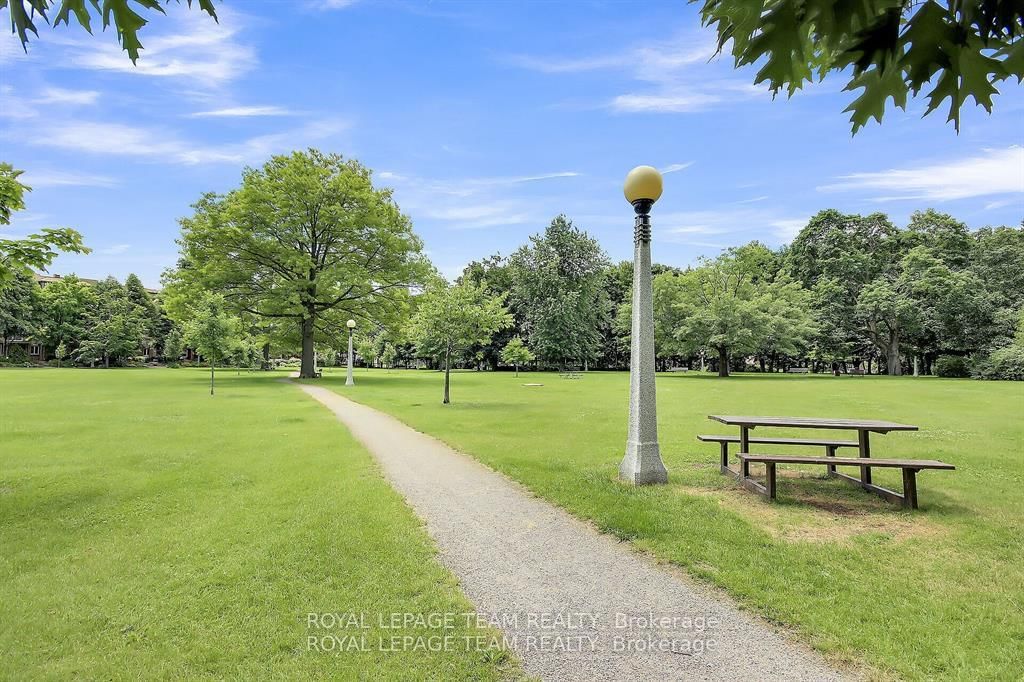 131 Wurtemburg Street, Unit 1104 - Photo 40