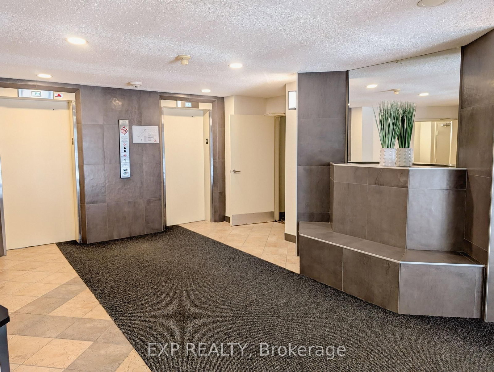 1320 Richmond Road, Unit 320 - Photo 27