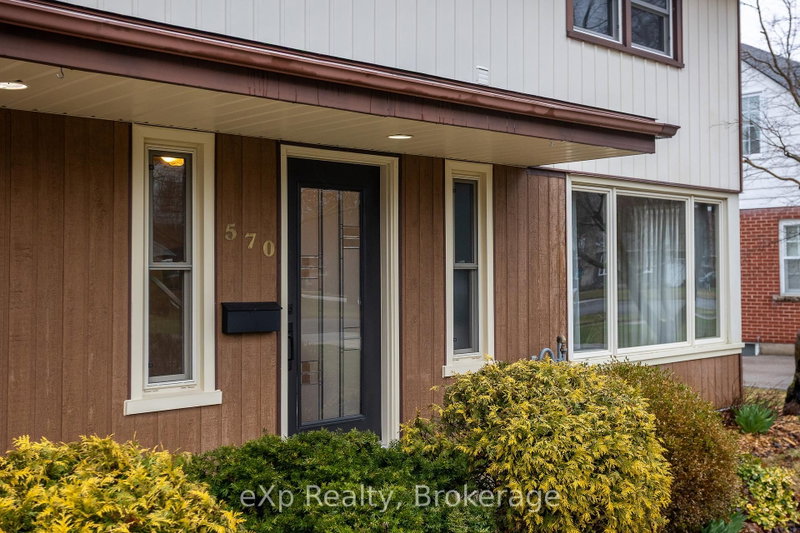 570 7th Street W