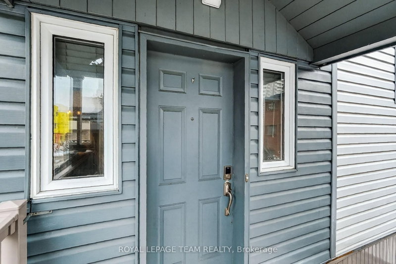 13 - 817 High St, Ottawa, K2B 6C3 | Image 2