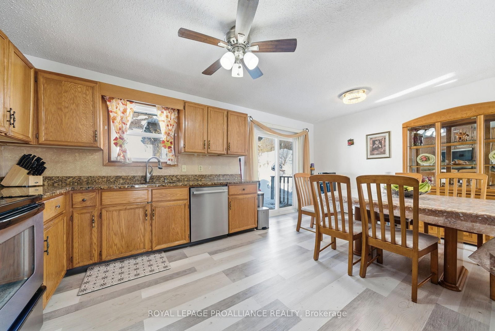 Detached House for sale at 19 Allore Avenue, Quinte West, Ontario, K8V 6K2 - Trenton Ward - MLS: X13005270