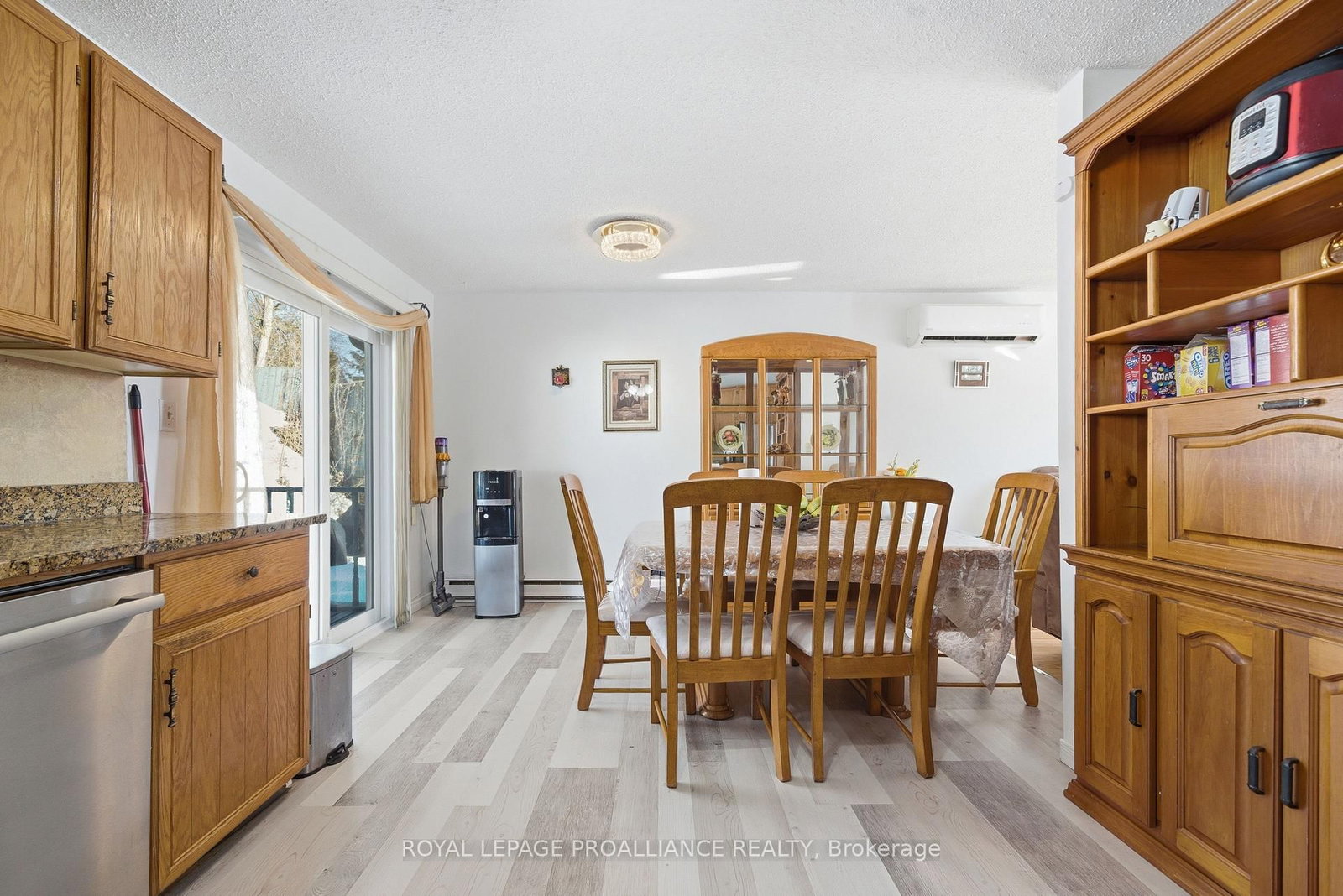 Detached House for sale at 19 Allore Avenue, Quinte West, Ontario, K8V 6K2 - Trenton Ward - MLS: X13005270