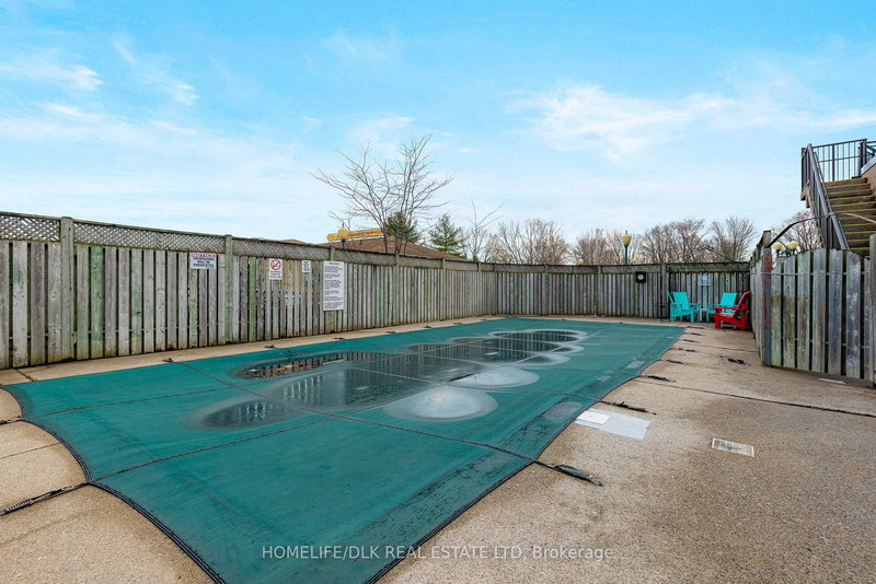 303 - 3 Apple St, Brockville, K6V 4X5 | Image 3