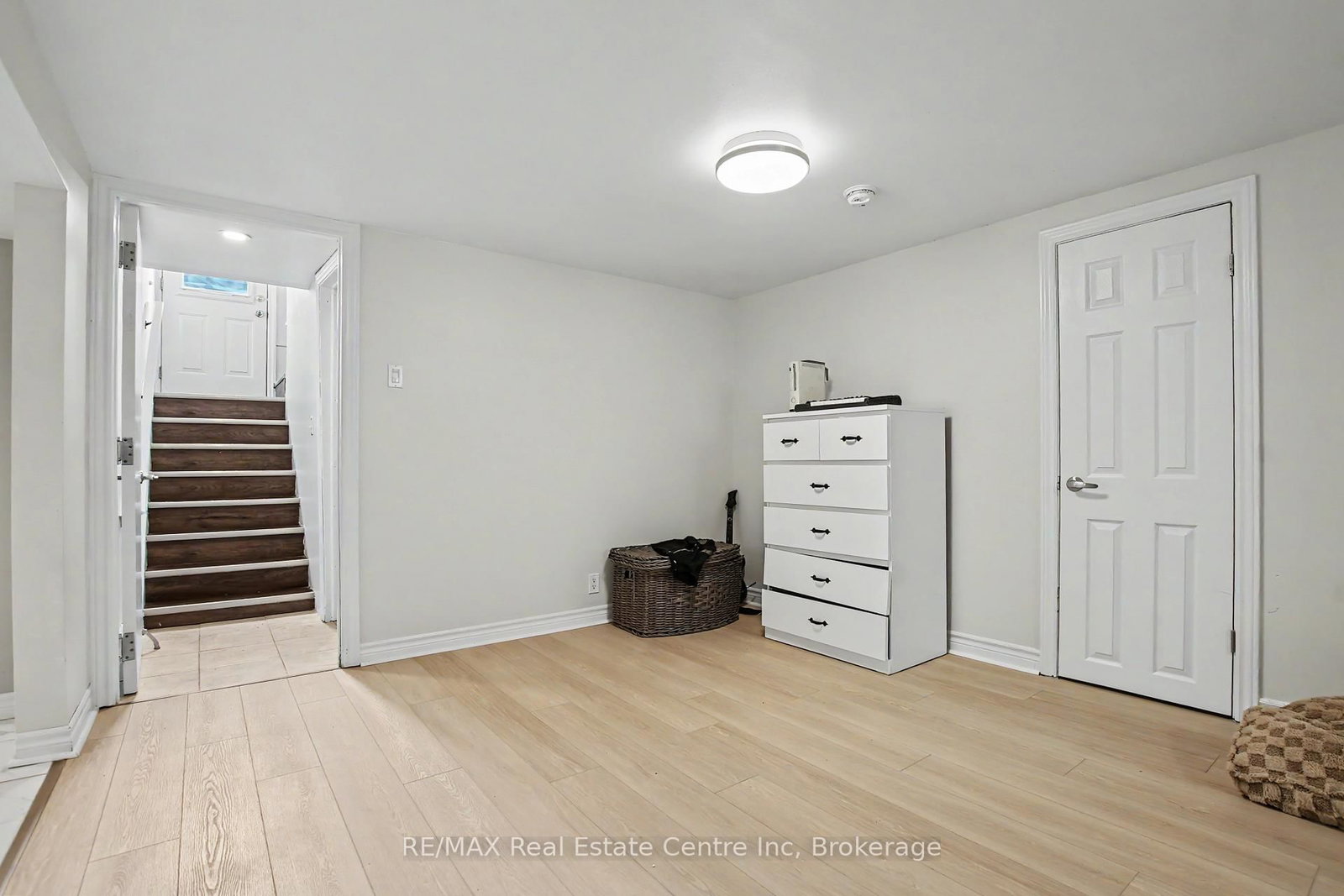 5 Eric Court - Photo 16