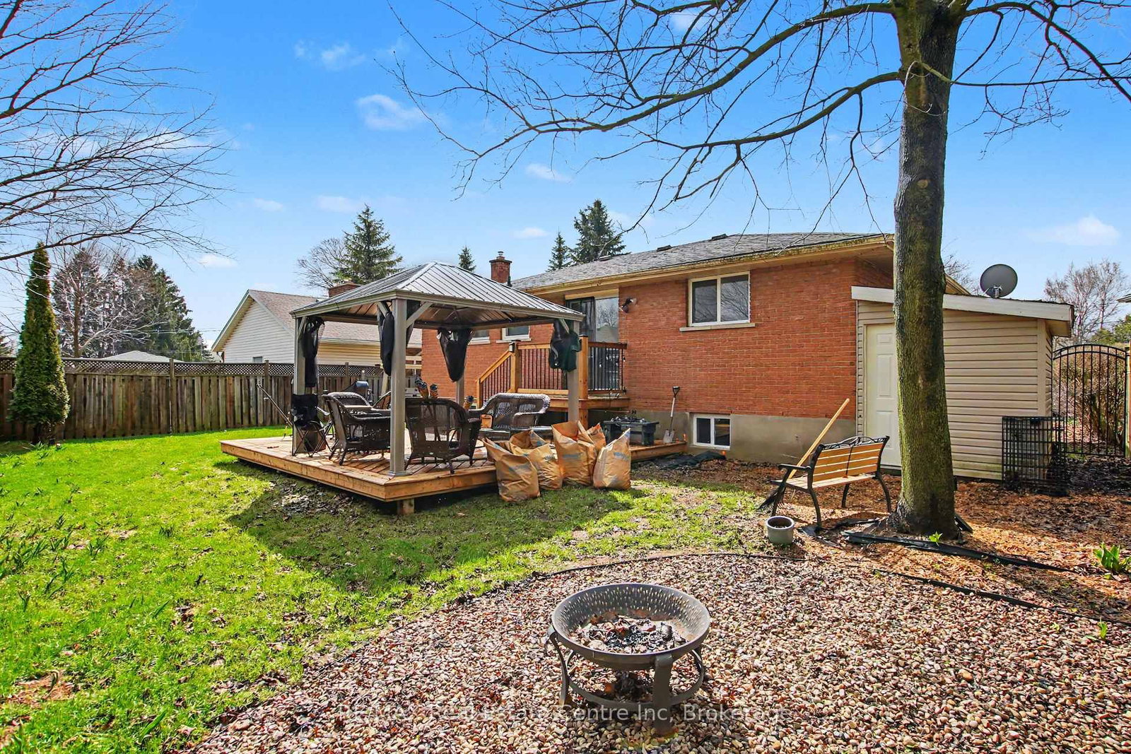 5 Eric Court - Photo 31