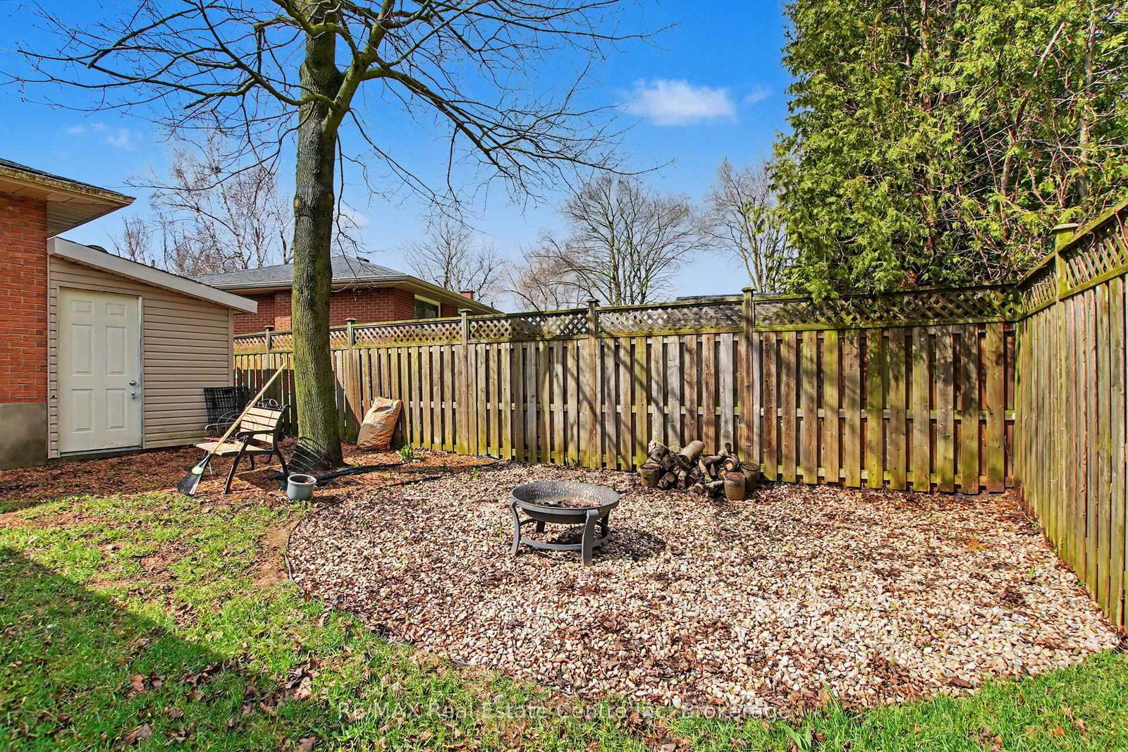 5 Eric Court - Photo 32