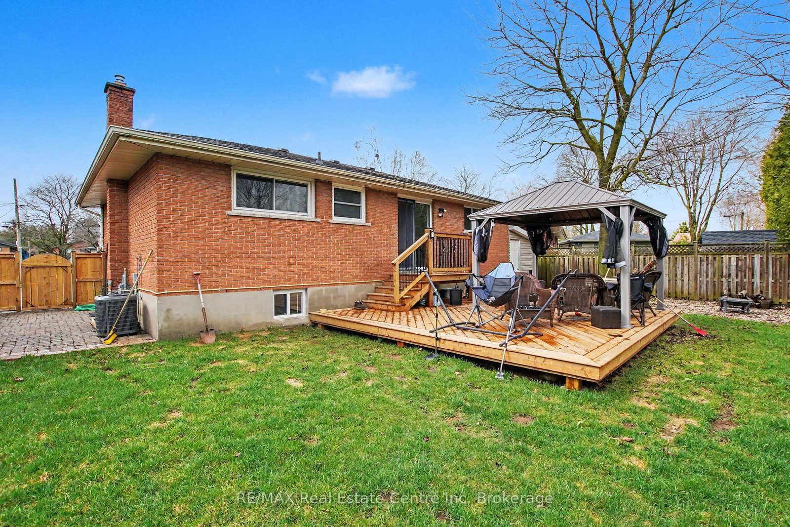 5 Eric Court - Photo 33