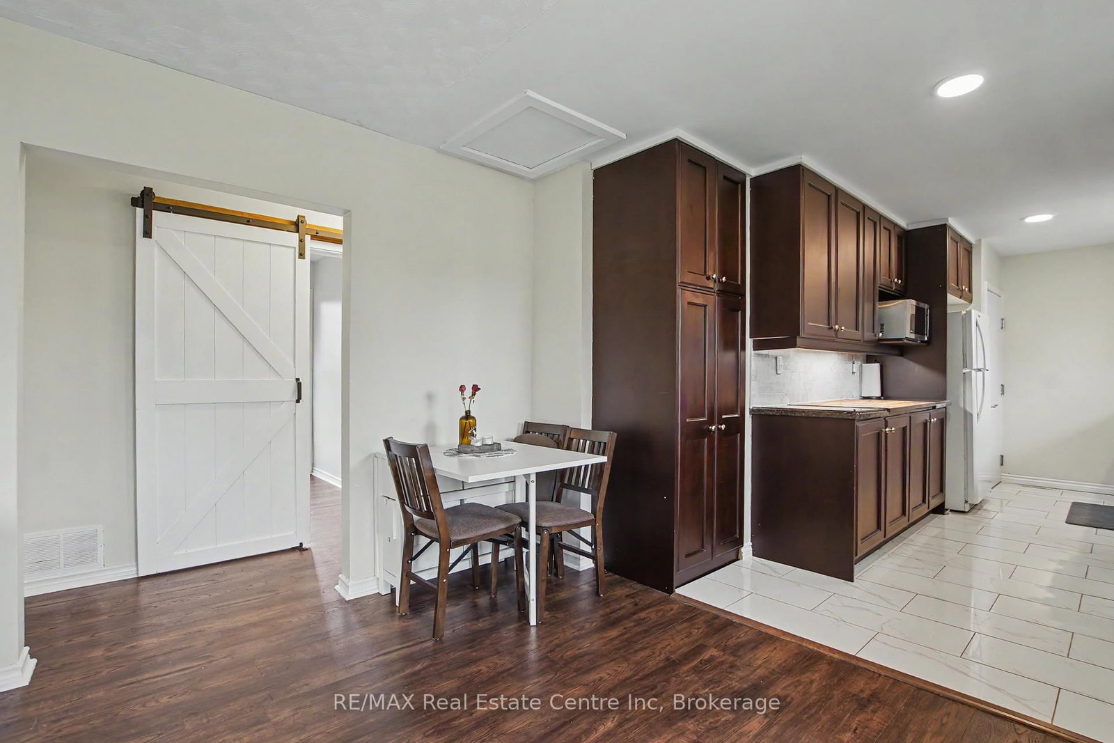 5 Eric Court - Photo 7