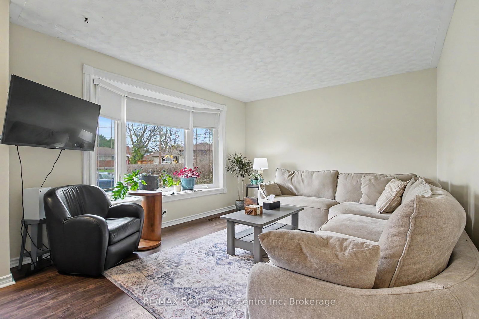 5 Eric Court - Photo 9